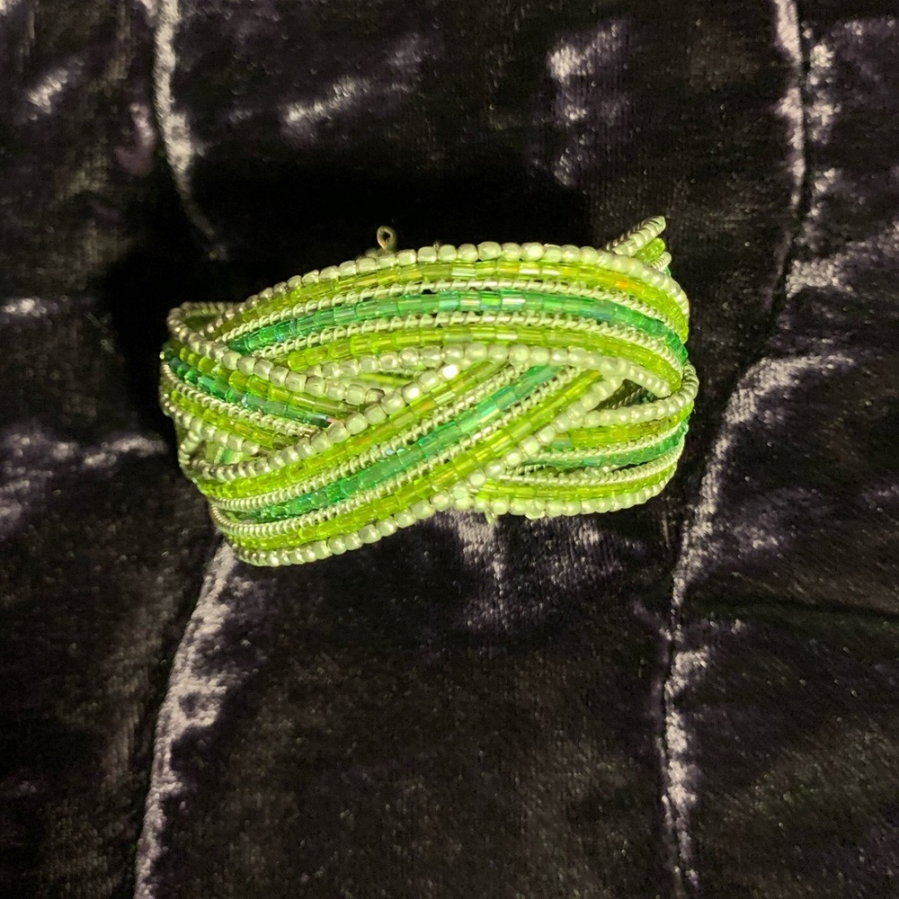 ASSORTED JEWELRY
